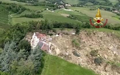 Maltempo, frana nel bolognese: crolla una casa. VIDEO