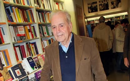 Milano, morto a 83 anni lo scrittore Nanni Balestrini