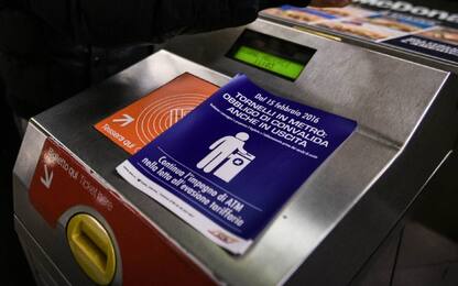 Milano, aumento biglietto Atm: raid vandalico in stazioni della metro