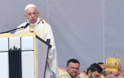Papa Francesco, mea culpa ai rom: "Perdono per le discriminazioni"
