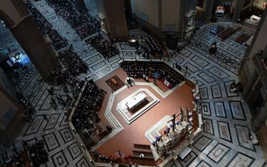 Zeffirelli, l'ultimo saluto al regista nel Duomo di Firenze