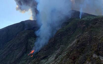 Stromboli, esplosioni ed eruzioni: morto un escursionista