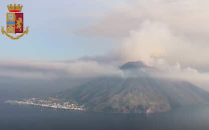 Eruzione dello Stromboli, le immagini dall'alto. VIDEO