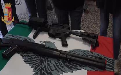 Torino, blitz contro l'estrema destra: nuovo sequestro di armi