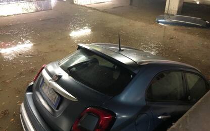 Pescara, auto sott'acqua nel parcheggio dell'ospedale. VIDEO 