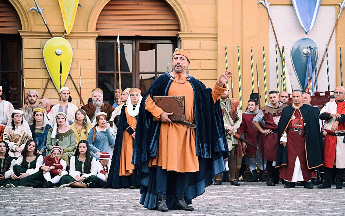 Piazza Armerina, lo spettacolo del Palio dei Normanni Piazza Armerina, lo spettacolo del Palio dei Normanni