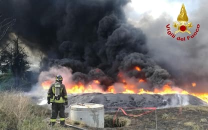 Incendio ad Avellino, gli inquirenti non escludono la pista dolosa