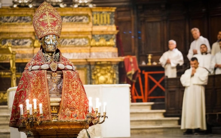 San Gennaro, storia e spiegazione scientifica del prodigio del sangue