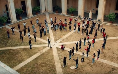Il tributo ai Queen di un coro di liceali romani. VIDEO