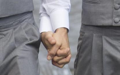 Arcigay denuncia: aggressione contro coppia gay a Mezzolombardo