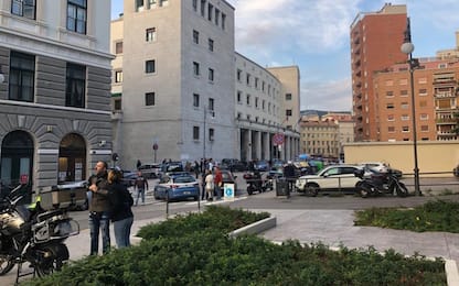 Sparatoria a Trieste, Alejandro Meran dà in escandescenze in carcere