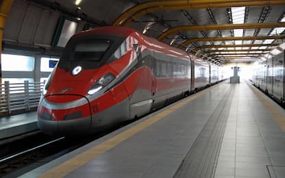 Treni in ritardo, rallentamenti dell'Alta Velocità sulla Roma-Napoli