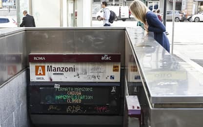 Maltempo a Roma, metro allagata: chiusa la stazione Manzoni