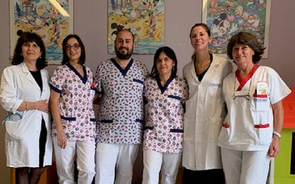 Ospedale di Asti, nuove divise a colori nel reparto di pediatria