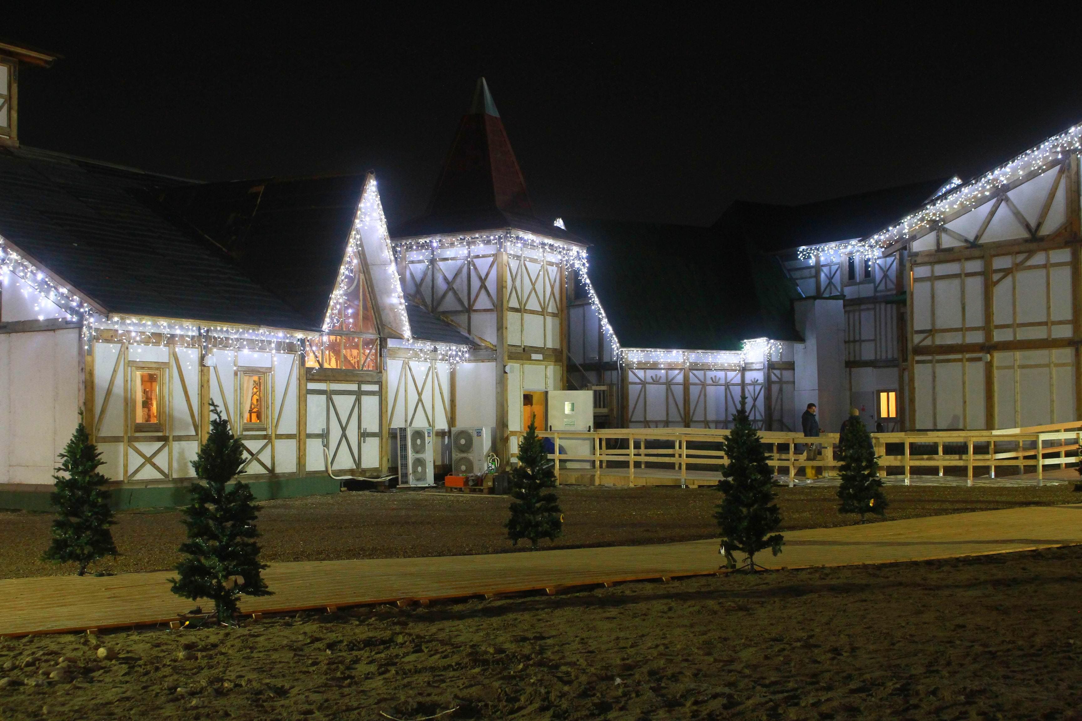 Villaggio Natale.Apre A Milano Il Sogno Del Natale Parco A Tema All Ippodromo San Siro Sky Tg24