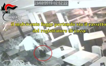 Arrestato ladro seriale di registratori di cassa nel Catanese