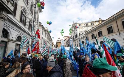 Roma, al via la manifestazione nazionale dei sindacati per il lavoro