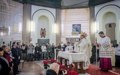 Milano, messa di Natale con l’arcivescovo nel carcere di San Vittore