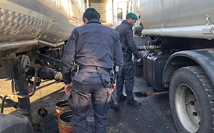 Caserta, sequestrate 23 tonnellate di gasolio lungo l'autostrada A1