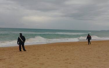 Marsala, trovati 40 chili di hashish sulla spiaggia