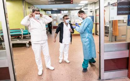 Coronavirus, Borrelli: "17 vittime in Italia, 45 guariti"