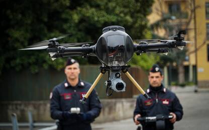 Coronavirus, i droni dei carabinieri per i controlli. FOTO