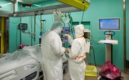 Giornata mondiale infermieri, nella pandemia un “esempio di eroicità”