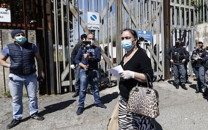 Coronavirus, ancora proteste nel carcere di Rebibbia. FOTO