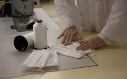 Coronavirus, Natuzzi avvia la produzione di mascherine. VIDEO