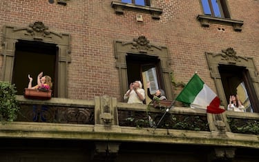 25_aprile_balcone_fotogramma