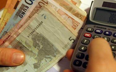 Bonus bollette, scattano gli sconti per le famiglie in difficoltà