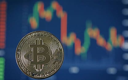 Nuovo record per il Bitcoin: superata quota 10mila dollari