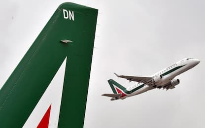 Alitalia, ricevute tre offerte: da Fs, Delta e EasyJet