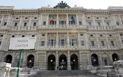Torino, trovati 3,5 chili di tritolo in un'auto: 78enne condannato