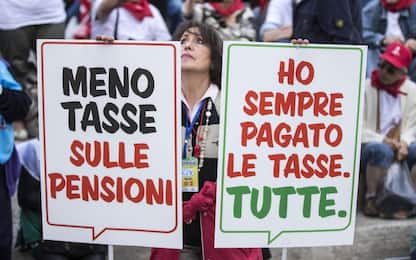 Taglio alle pensioni da aprile, i sindacati annunciano manifestazione