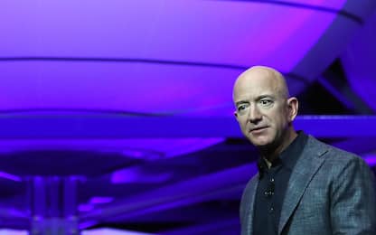 Amazon, Jeff Bezos è ancora l’uomo più ricco del mondo