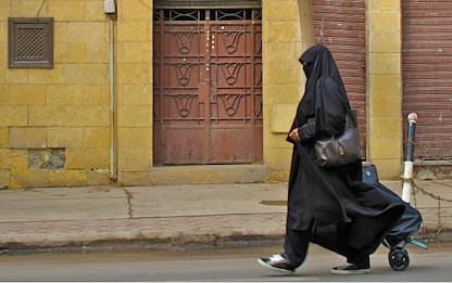 Svizzera, il Canton San Gallo approva con il 67% il divieto del burqa