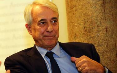 Pisapia lancia il Campo progressista: "Punto al 40% con il Pd"