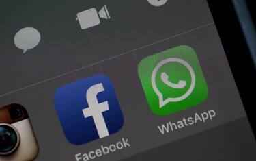WhatsApp, in Brasile arrivano i pagamenti tramite Facebook Pay