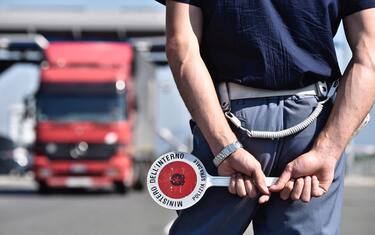 Sardegna, a 220 km/h in superstrada: patente ritirata