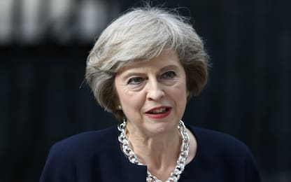 Brexit, Lord contro Theresa May: "Garantire diritti dei cittadini Ue"