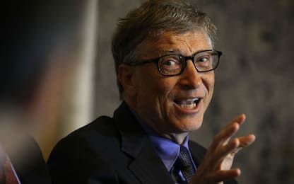 Forbes: Bill Gates è ancora il più ricco, Jeff Bezos sale sul podio