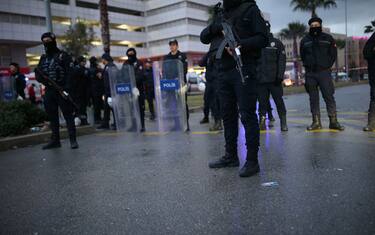 Autobomba a Smirne, sospetti sul Pkk. Caccia al killer di Istanbul