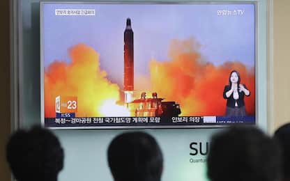 Corea del Nord lancia missile, Trump: "Noi al 100% con il Giappone"