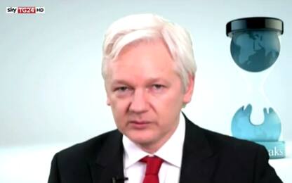 Wikileaks, Assange: “Aiuteremo aziende hi-tech a difendersi dalla Cia”