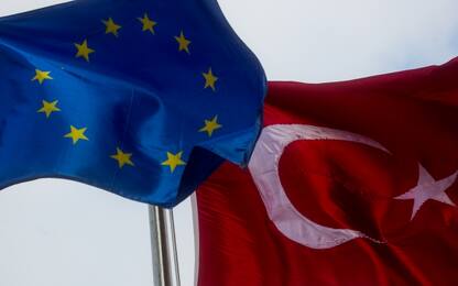 Tensione Turchia-Olanda, Ankara vieta rientro ambasciatore olandese