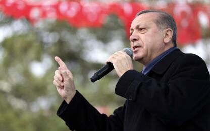 Erdogan: dopo il referendum cambiamo i rapporti con l'Ue fascista