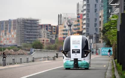 Londra, arriva "Harry" il primo autobus a guida autonoma