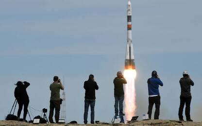 Kazakistan, lancio della navicella Soyuz Ms-04