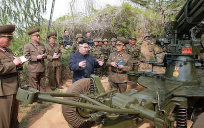 Kim Jong-Un visita gli arsenali militari